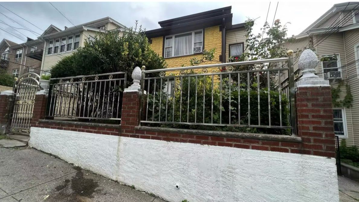 Silva Iron Works custom fence
